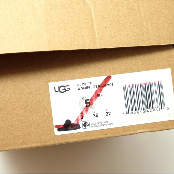 UGG Scuffette II Cosmos Glitter Black Scuff Sheepskin Slippers 🌈 🖤 - Picture 7 of 7